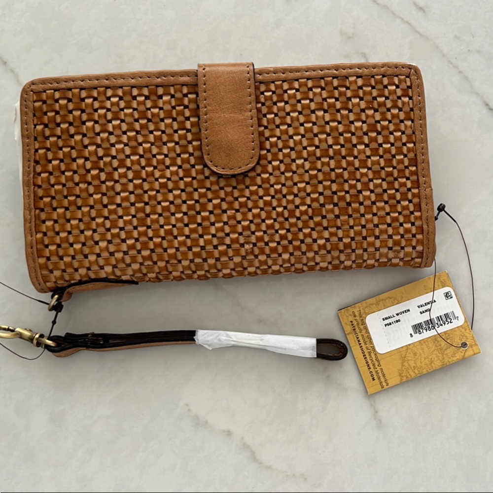 NWT Patricia Nash Valentia II Woven Wallet Wristlet Clutch